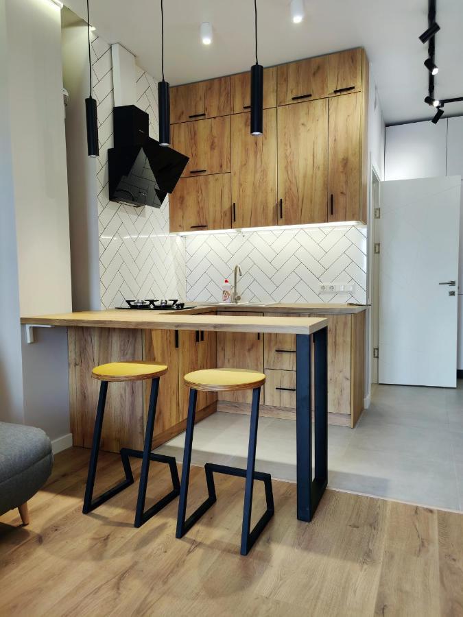 Wood Apartment Odesa Exterior foto